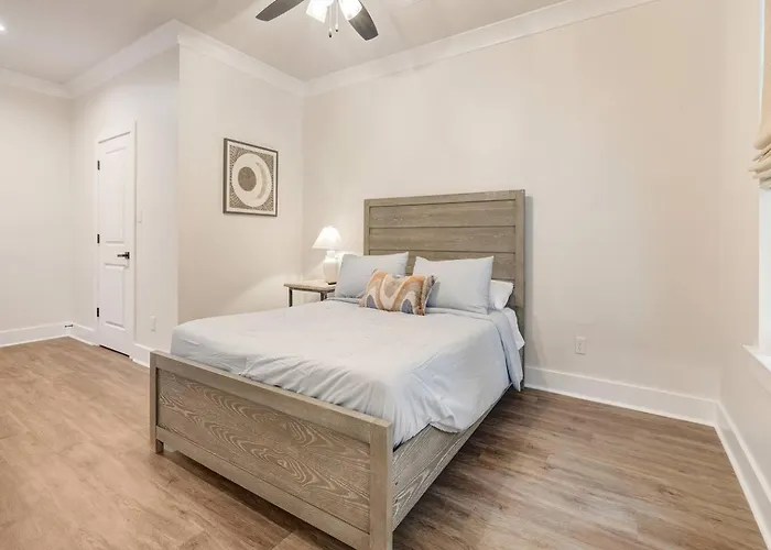 Brand New Upscale Townhome In Heart Of
