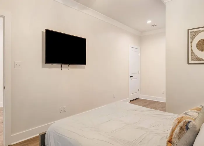 Brand New Upscale Townhome In Heart Of * Lafayette