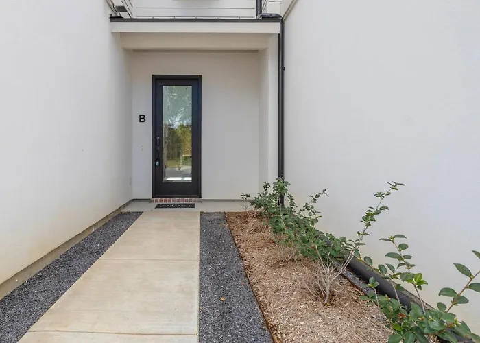 Brand New Upscale Townhome In Heart Of Lafayette